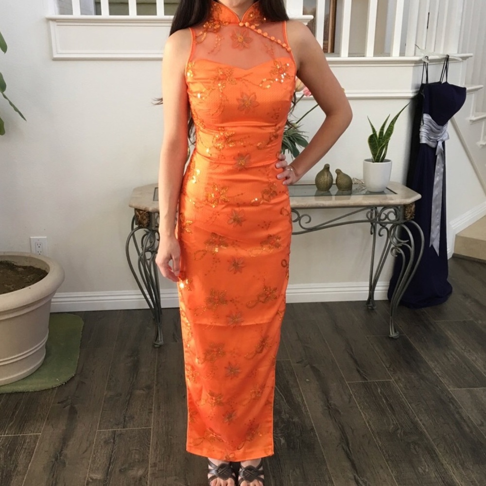 Custom qipao / cheongsam Chinese dress